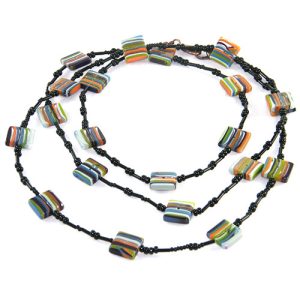 N0332 - RESIN NECKLACE LIQUORICE FLAT SQUARES LONG "ROSA" 110CM