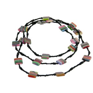 N0332 - RESIN NECKLACE LIQUORICE FLAT SQUARES LONG "ROSA" 110CM