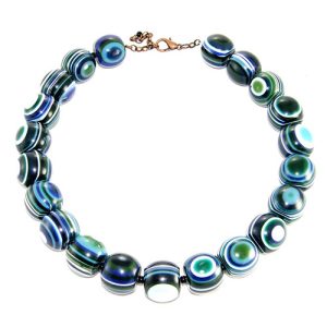N0894 - RESIN NECKLACE LIQUORICE BALLS "CAT EYES"